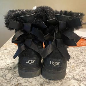 Toddler size 8 uggs
